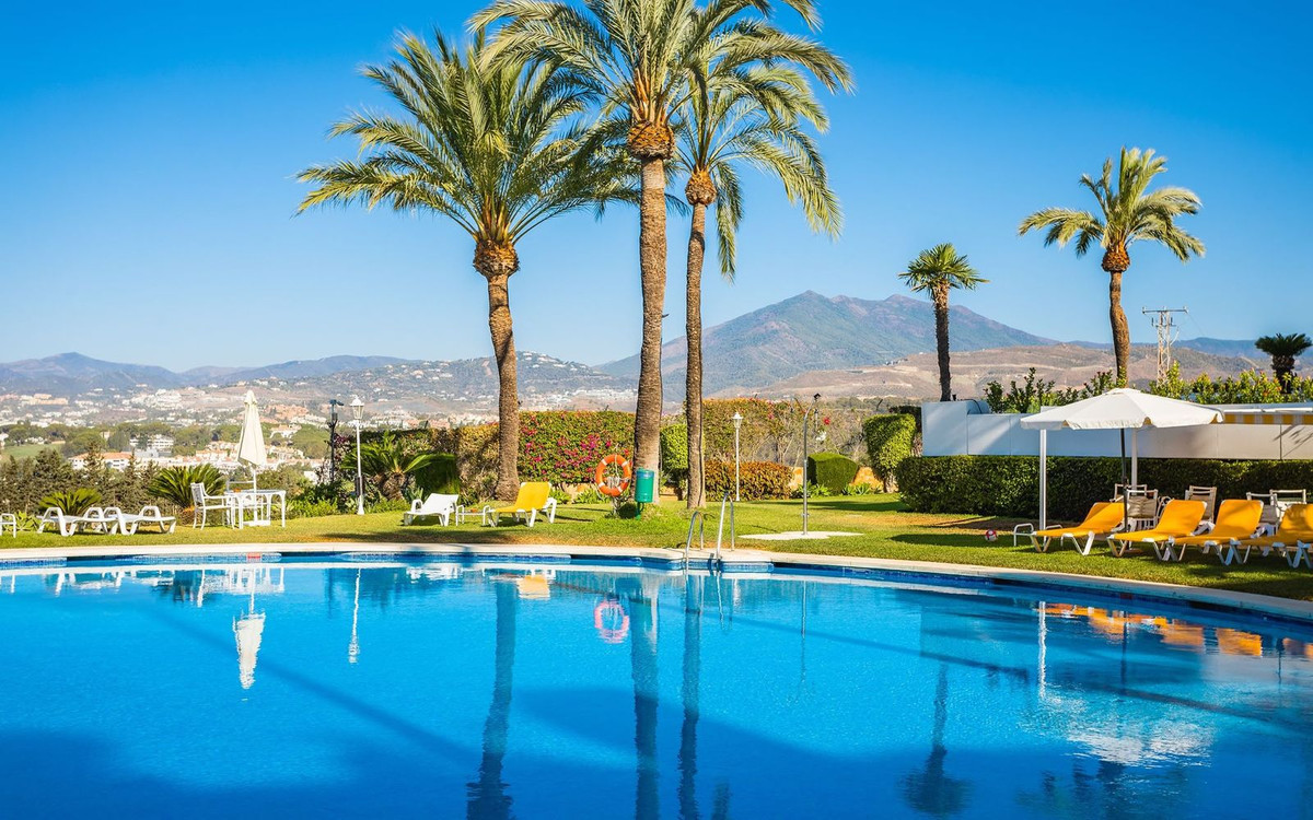3 Bedroom Apartment in Marbella - Photo 26