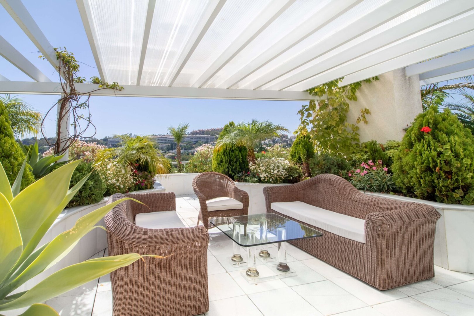 4 Bedroom Apartment in Marbella - Photo 18