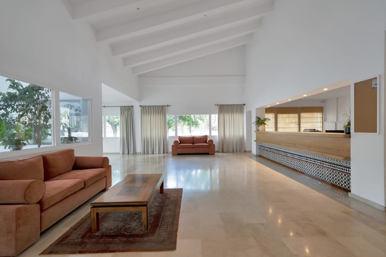 2 Bedroom Apartment in Estepona - Photo 19