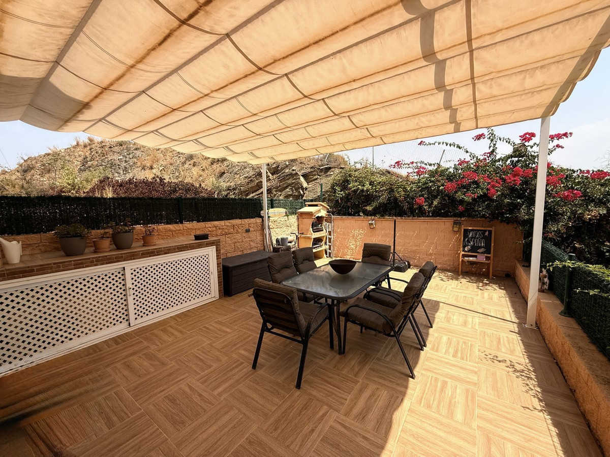 2 Bedroom Townhouse in Mijas - Photo 4