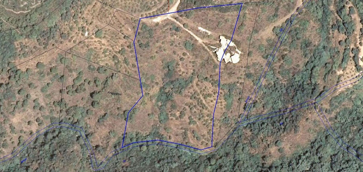 30,000 m² Plot in Istán - Photo 2