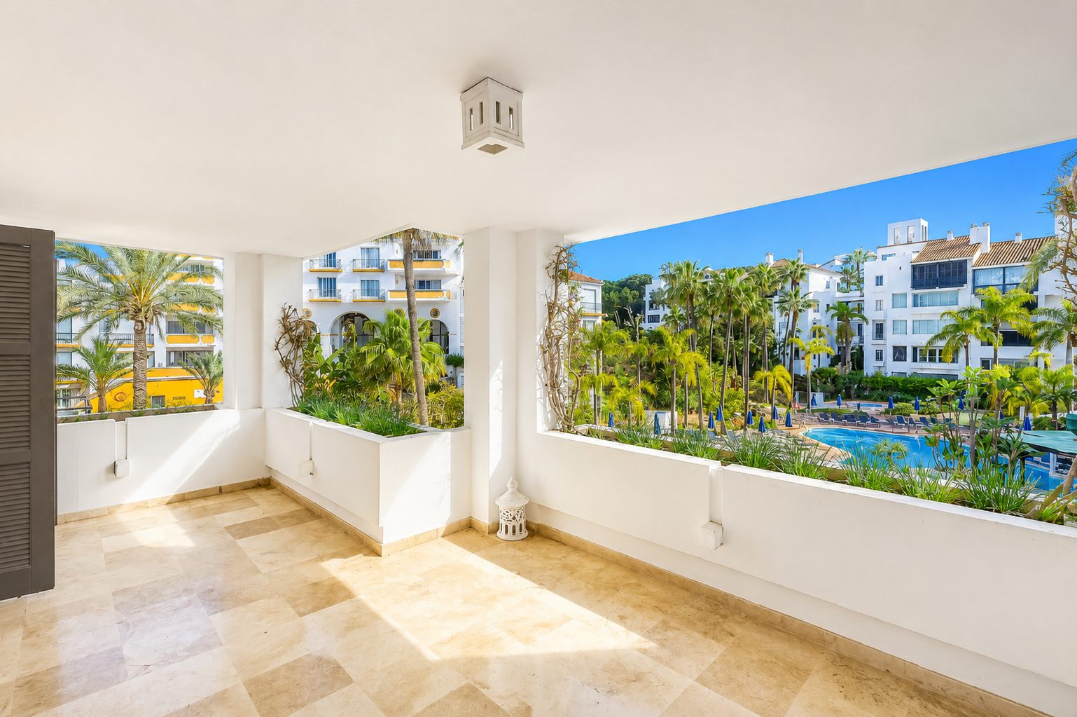 3 Bedroom Apartment in Marbella - Photo 6
