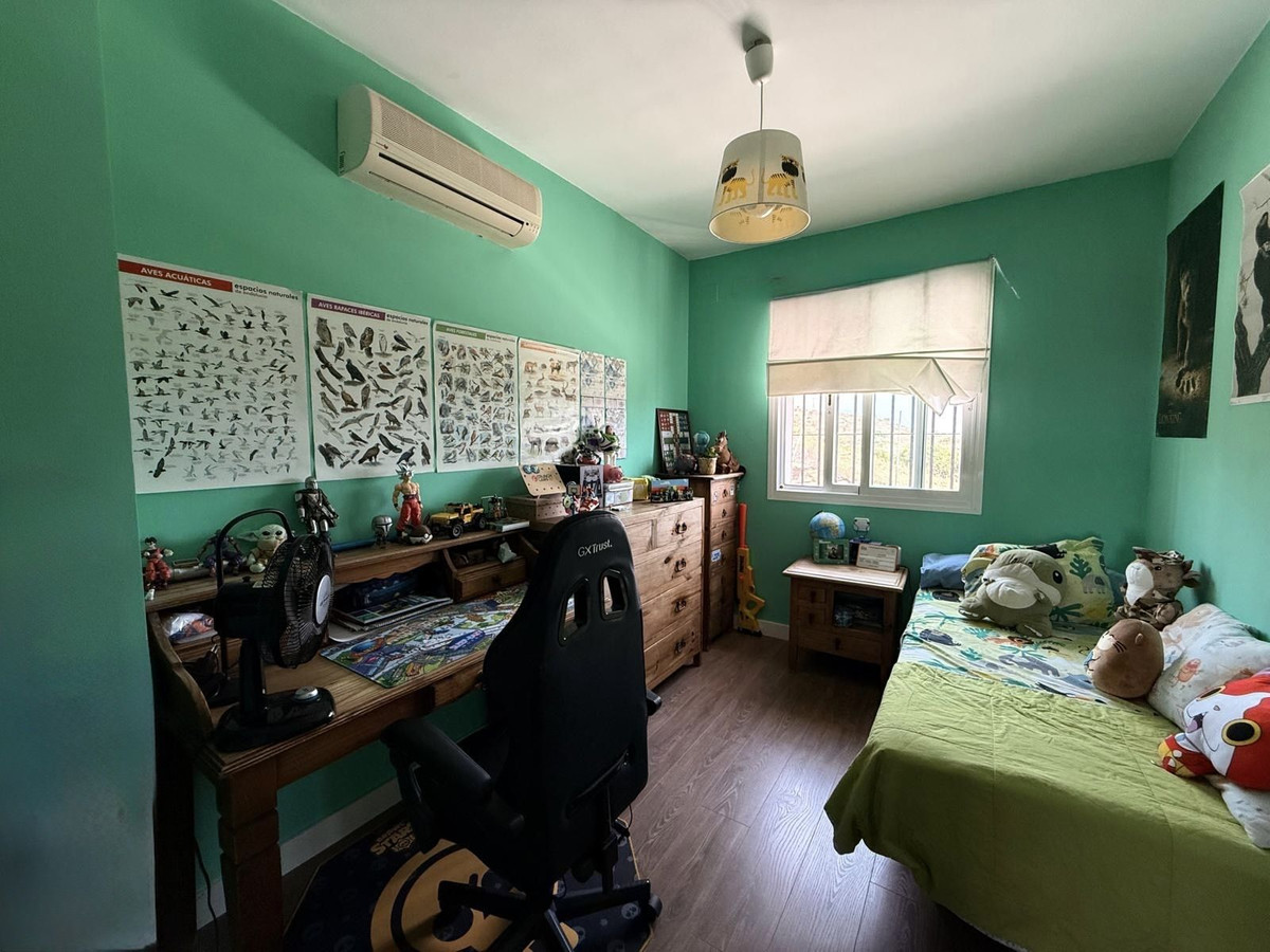 2 Bedroom Townhouse in Mijas - Photo 11