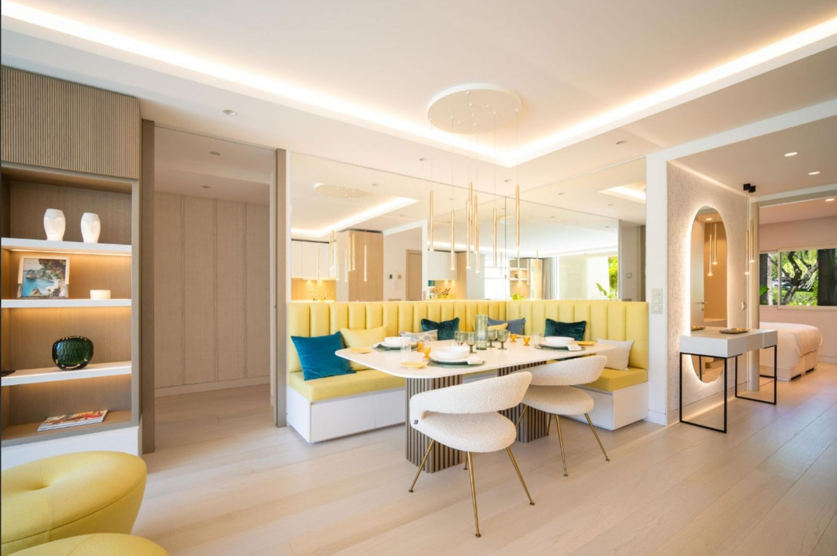 3 Bedroom Apartment in Marbella - Photo 3