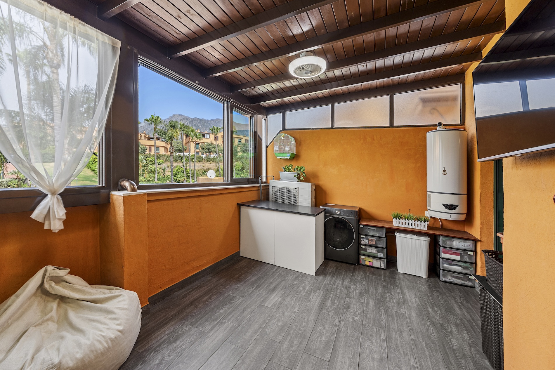 2 Bedroom Apartment in Marbella - Photo 16
