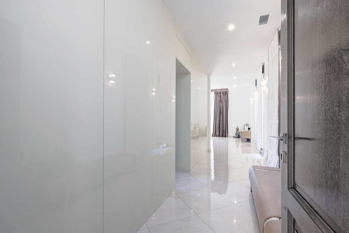 5 Bedroom Villa in Sotogrande - Photo 25