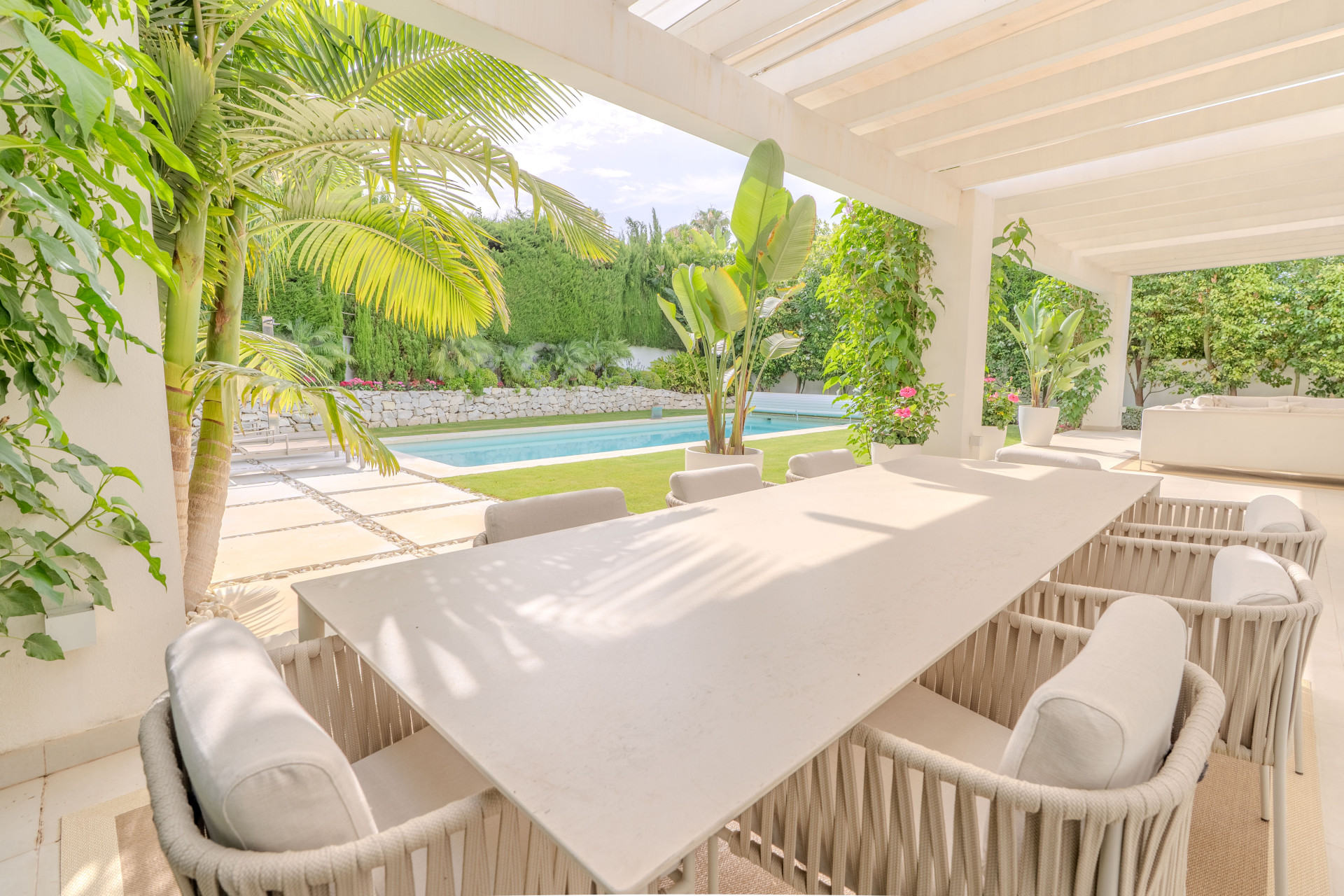 5 Bedroom Villa in Marbella - Photo 8