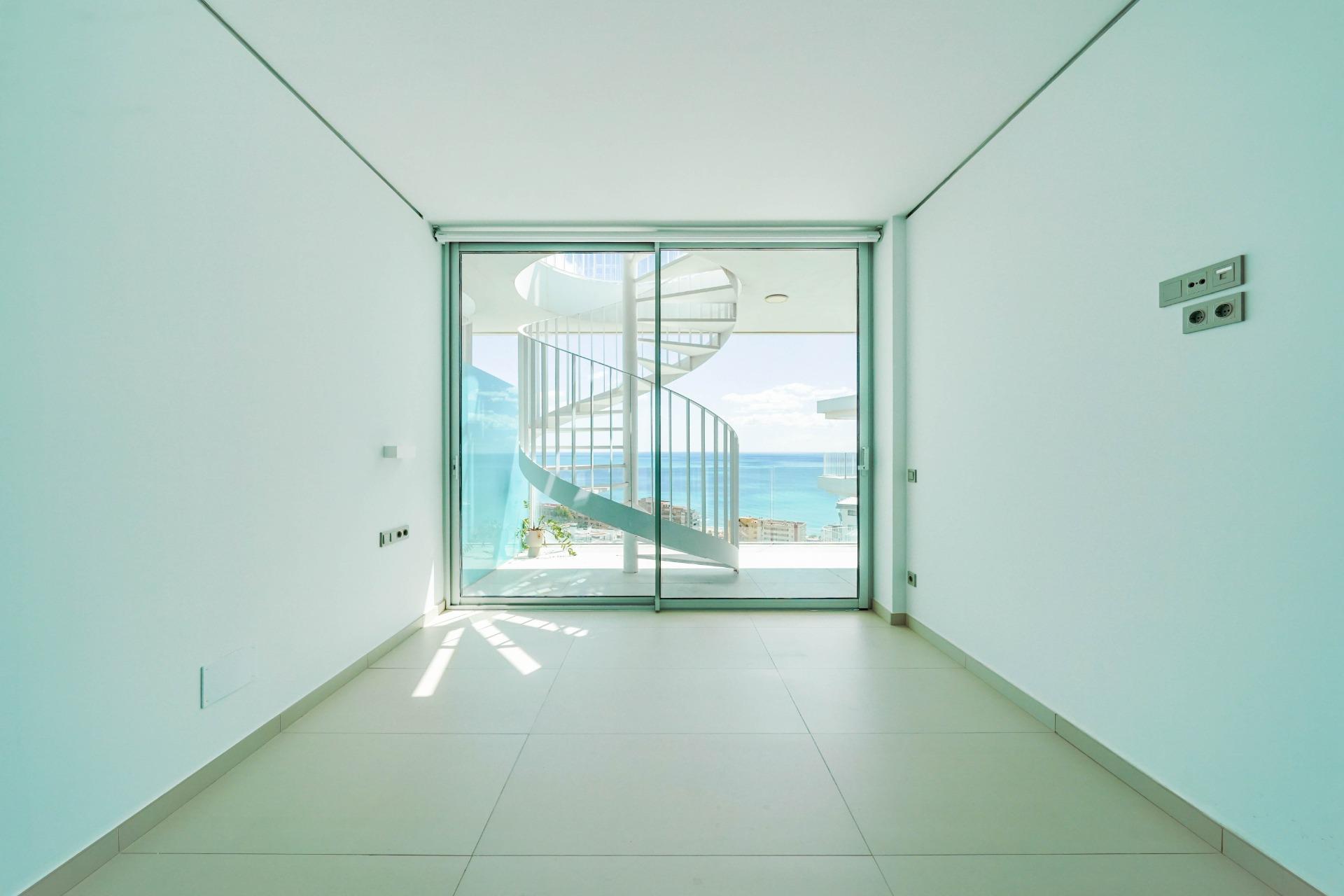 2 Bedroom Penthouse in Benalmádena - Photo 11