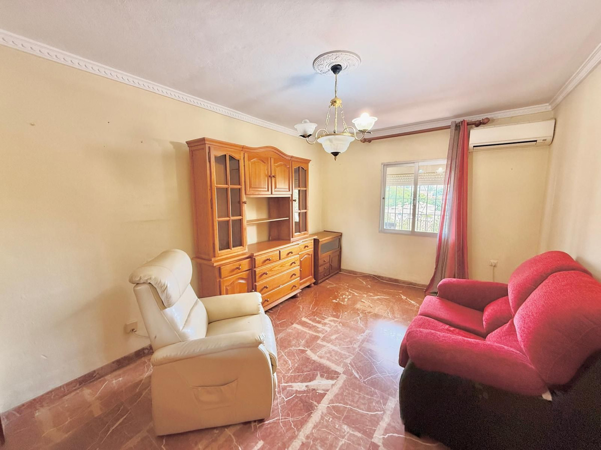 4 Bedroom Villa in Mijas - Photo 7