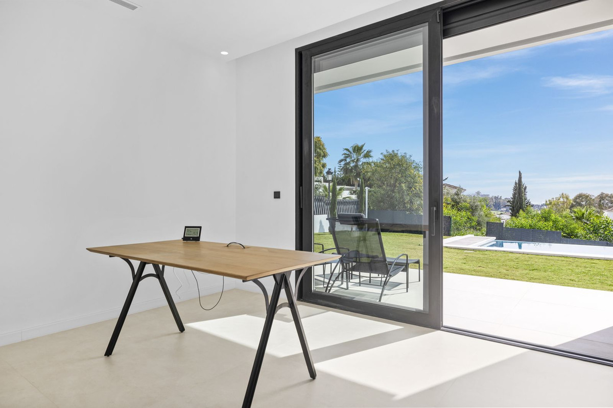 4 Bedroom Villa in Benahavís - Foto 40