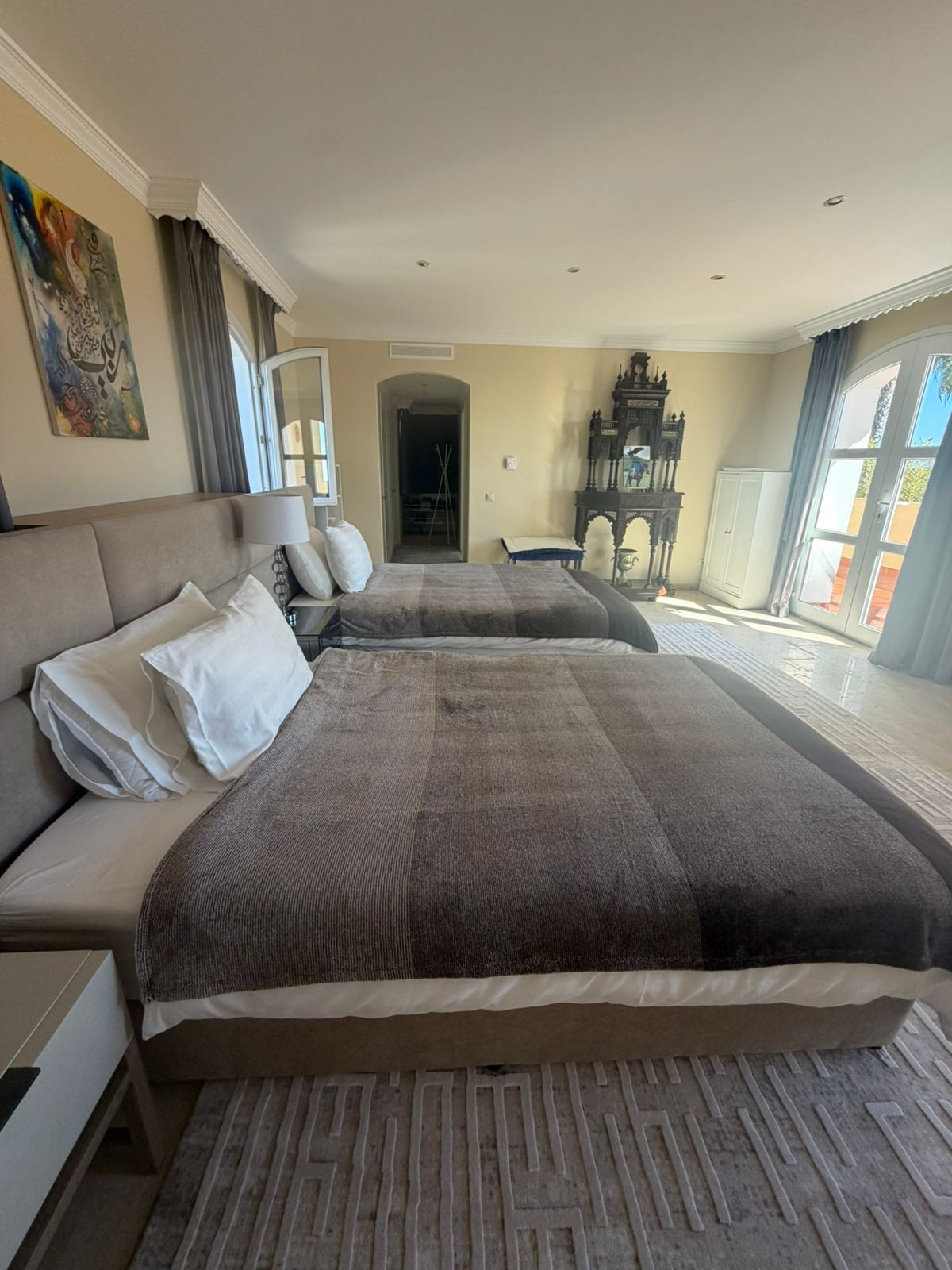5 Bedroom Villa in Estepona - Photo 16