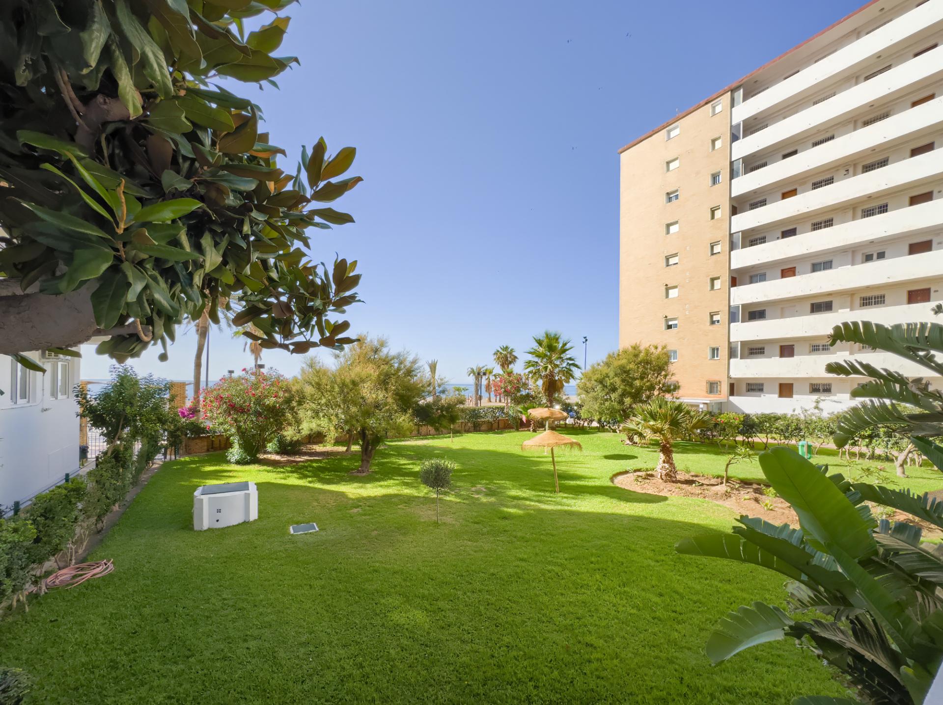3 Bedroom Apartment in Fuengirola - Photo 38