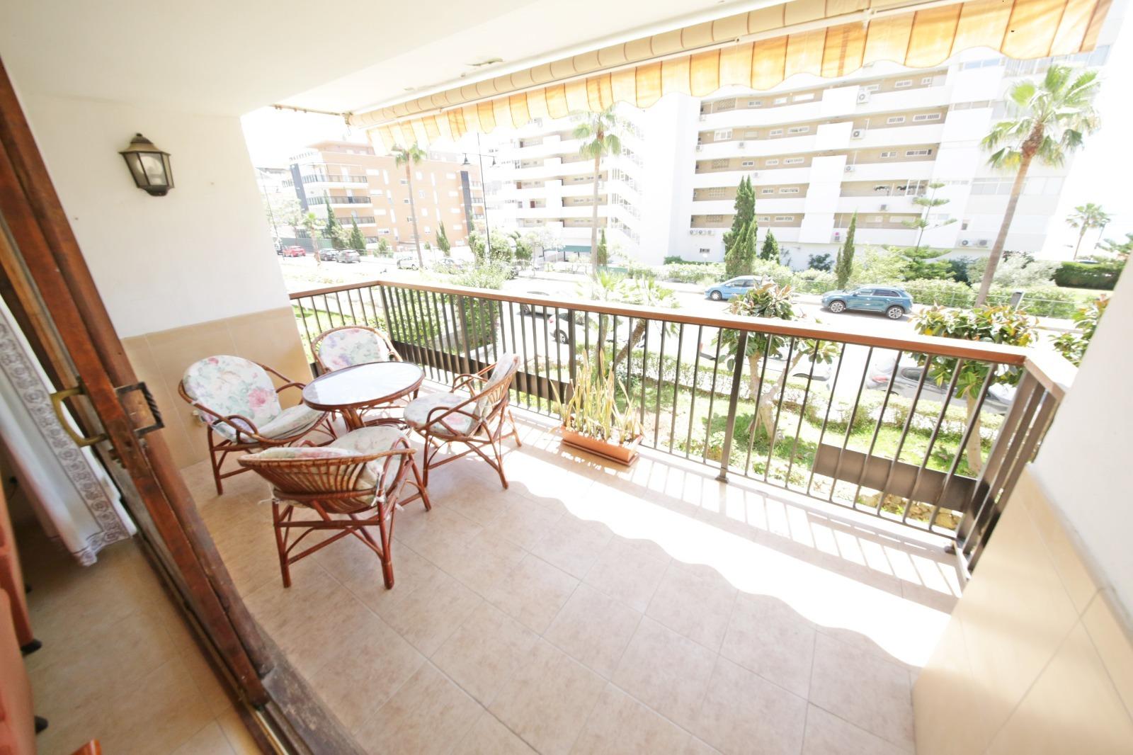 2 Bedroom Apartment in Fuengirola - Foto 3