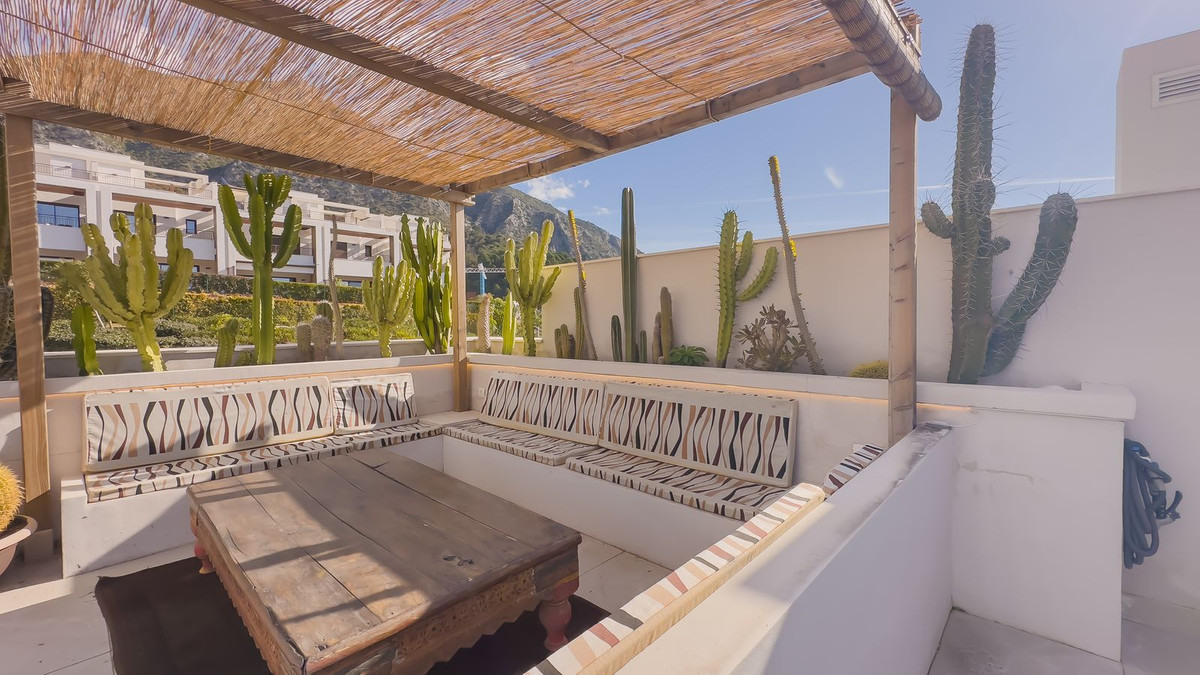 3 Bedroom Penthouse in Istán - Photo 15