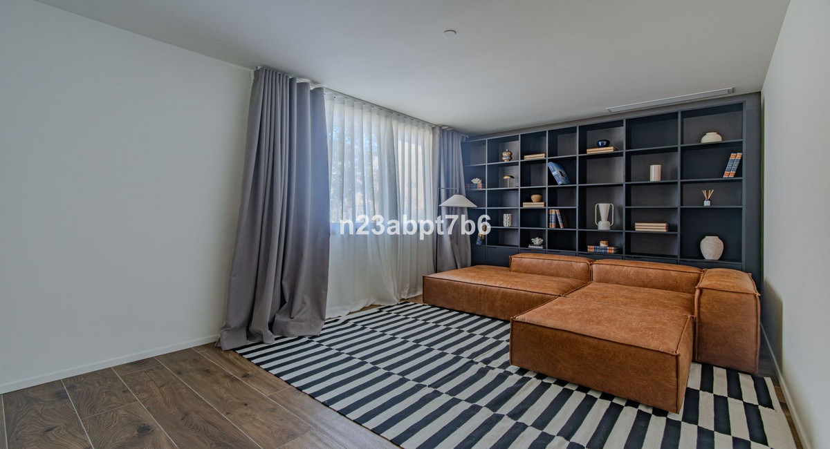 5 Bedroom Villa in Sotogrande - Photo 24