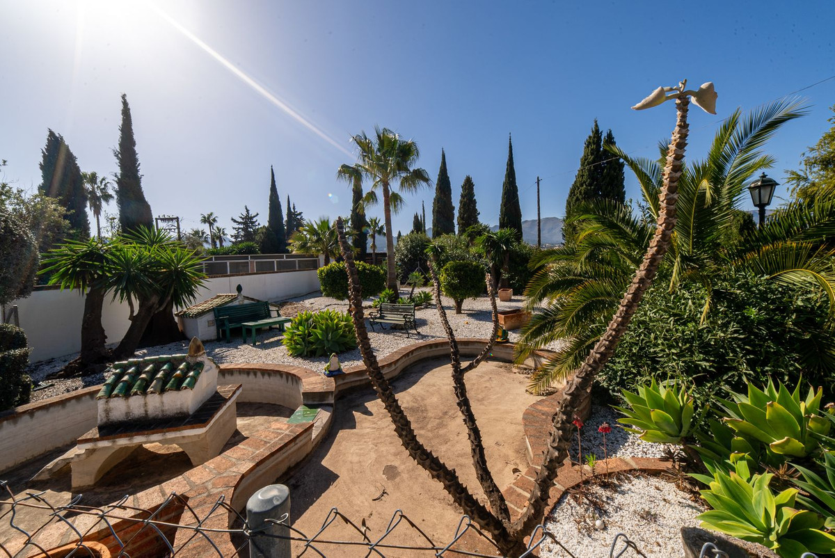 5 Bedroom Villa in Alhaurín de la Torre - Photo 61