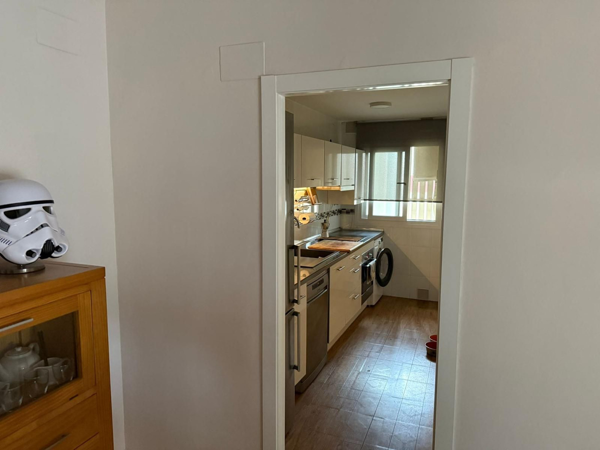 3 Bedroom Apartment in Marbella - Photo 6