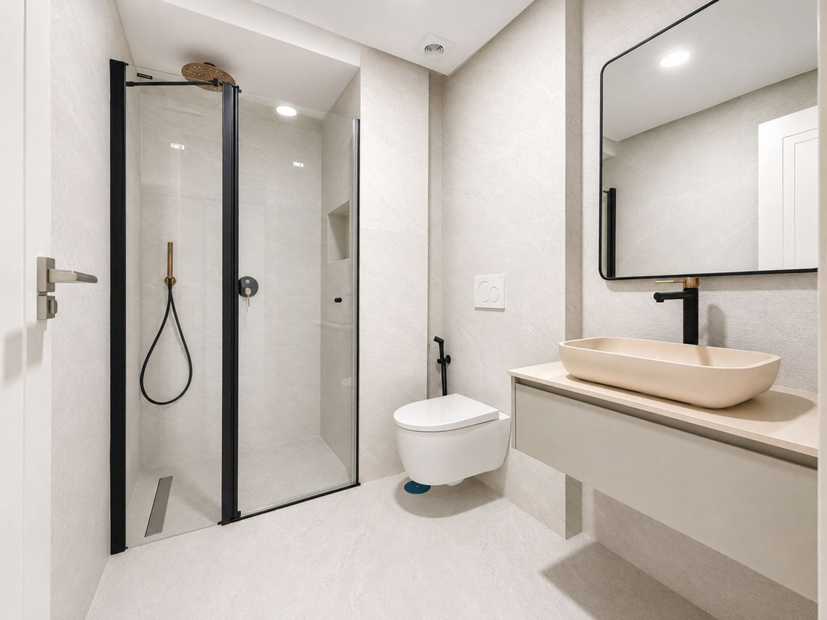 3 Bedroom Apartment in Marbella - Photo 12