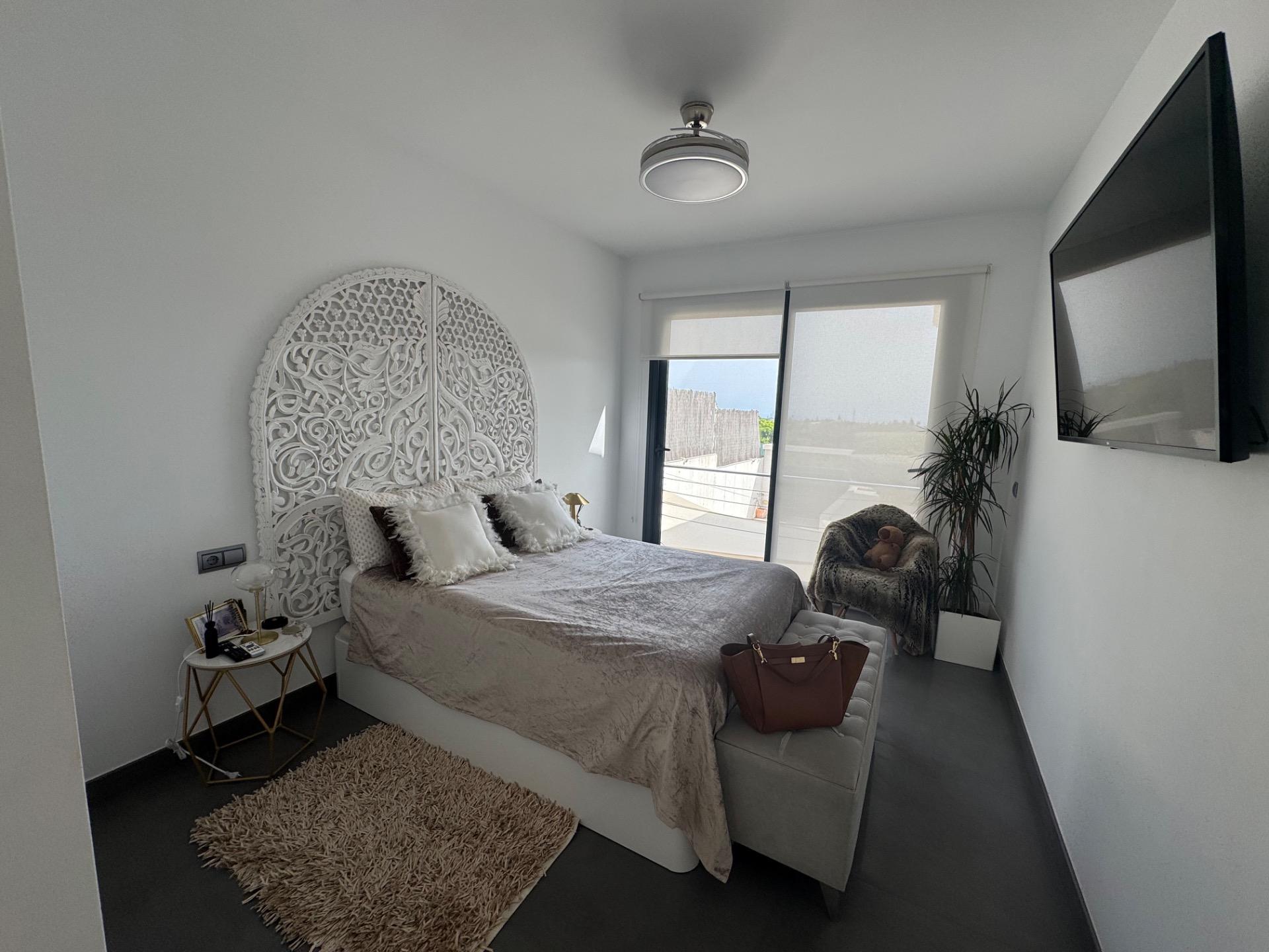 4 Bedroom Villa in Estepona - Photo 15