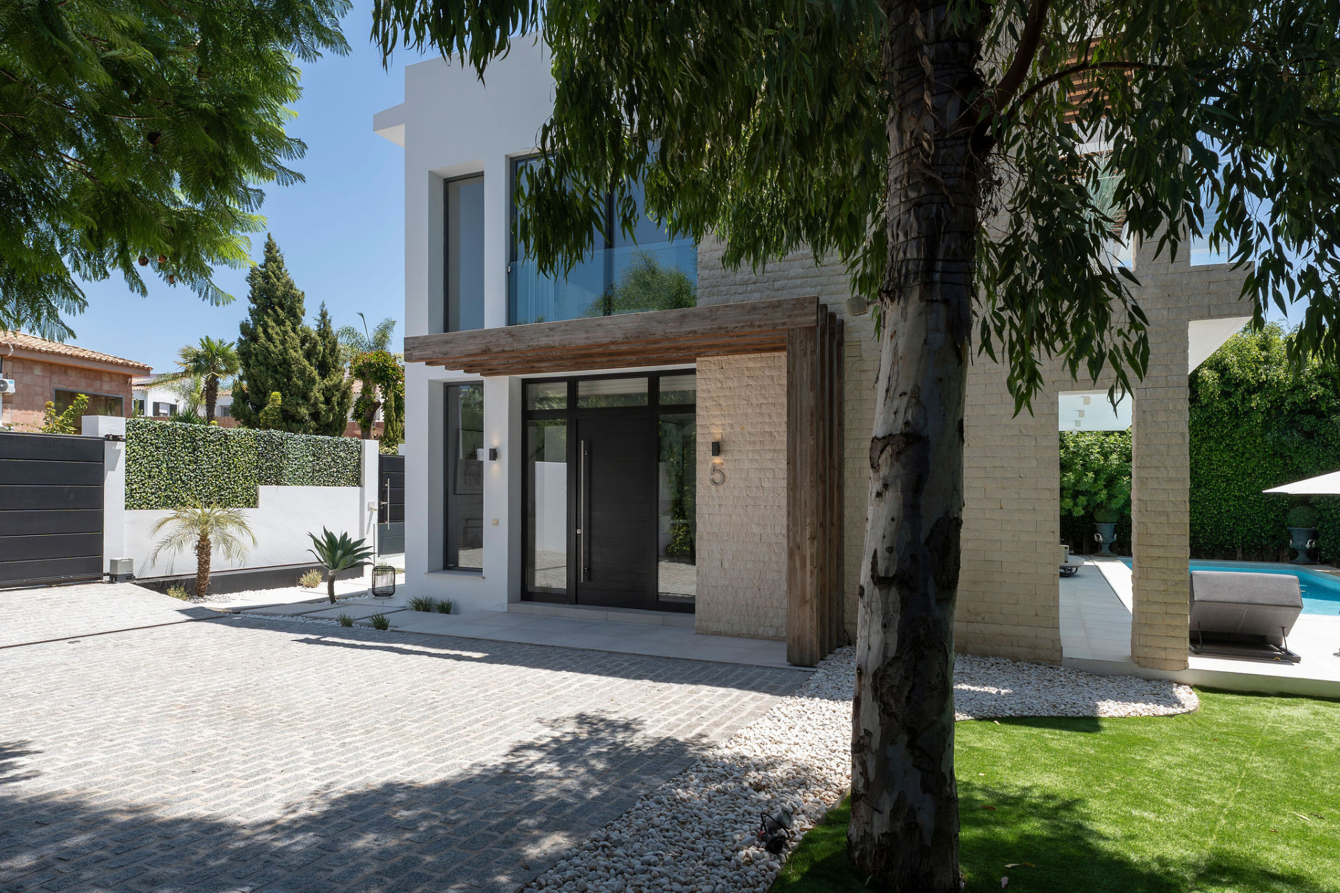 4 Bedroom Villa in Estepona - Photo 10