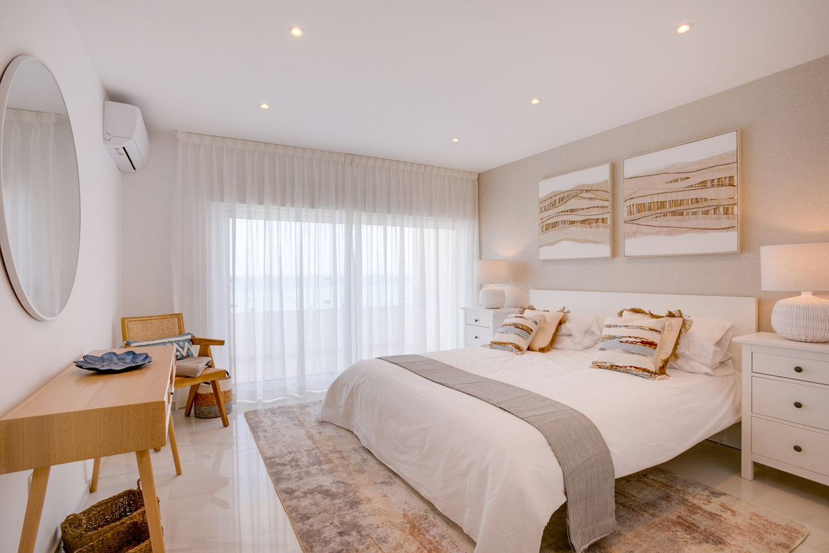 3 Bedroom Villa in Estepona - Photo 10