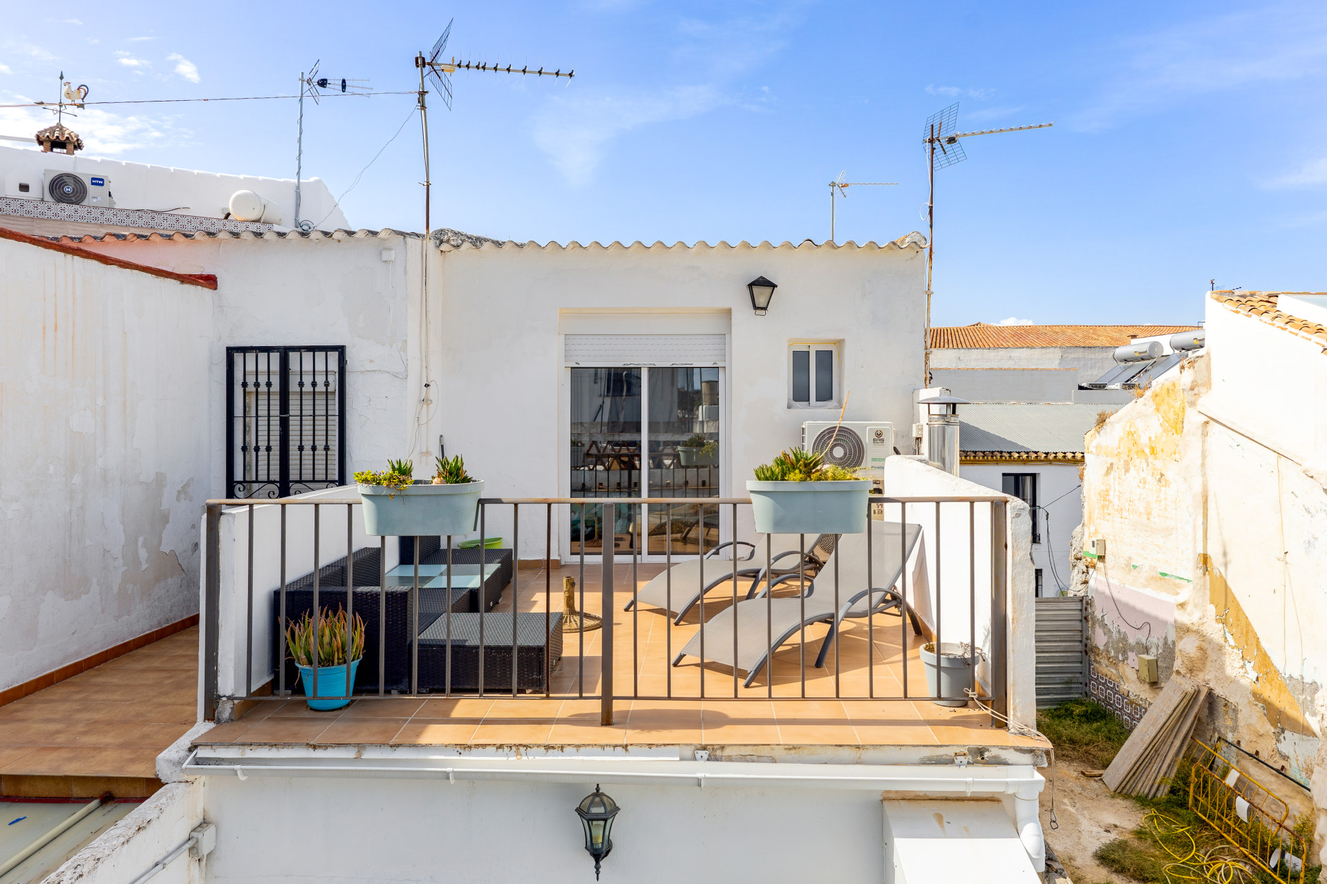3-bedroom villa in Malaga, Spain – Photo 4
