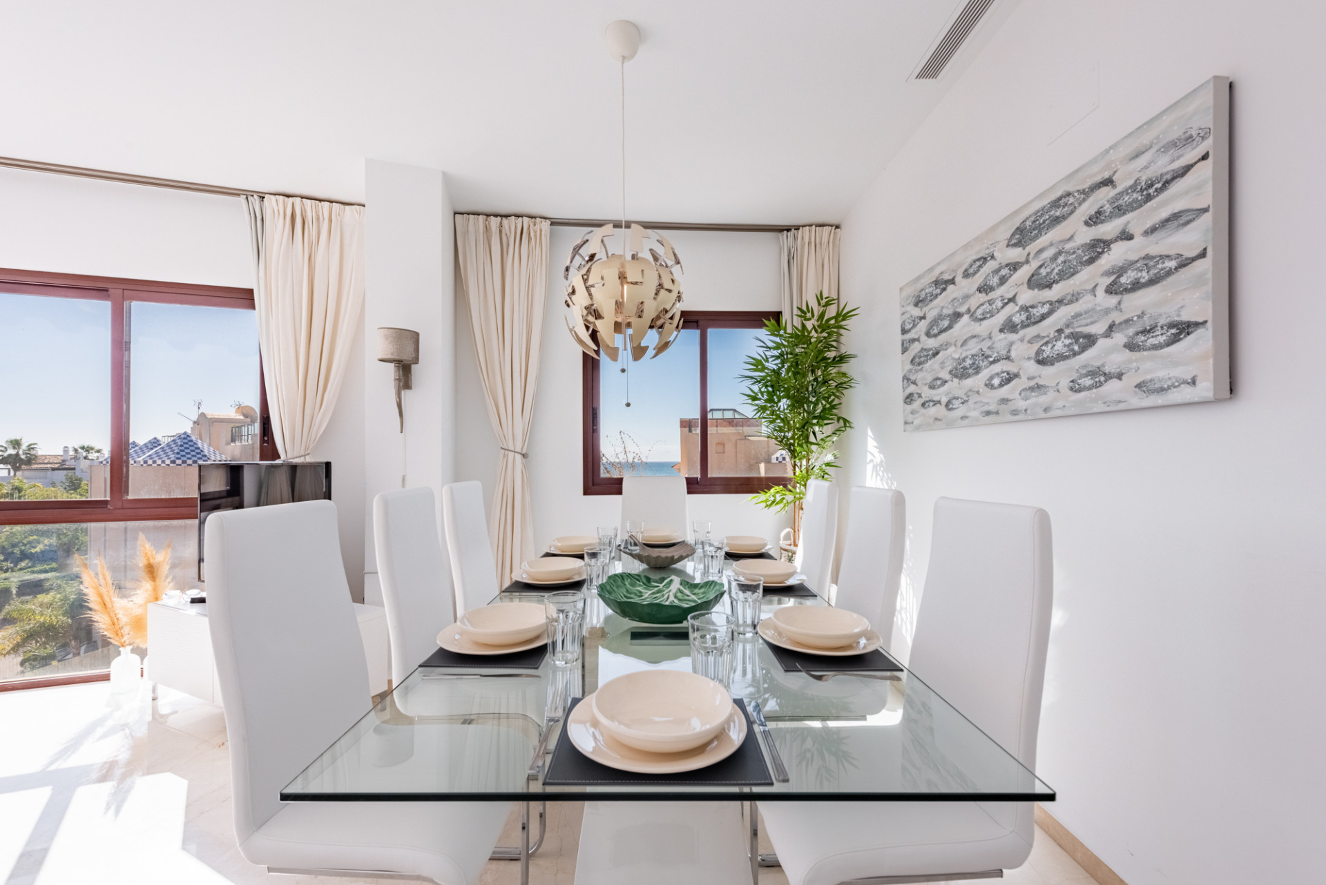 3 Bedroom Penthouse in Estepona - Photo 4