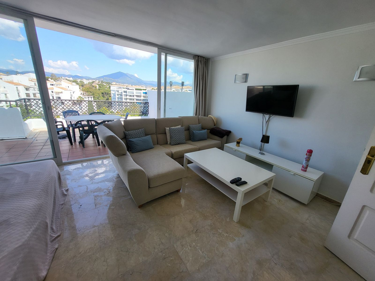 Piso de 4 dormitorios con piscina en Málaga – Foto 25