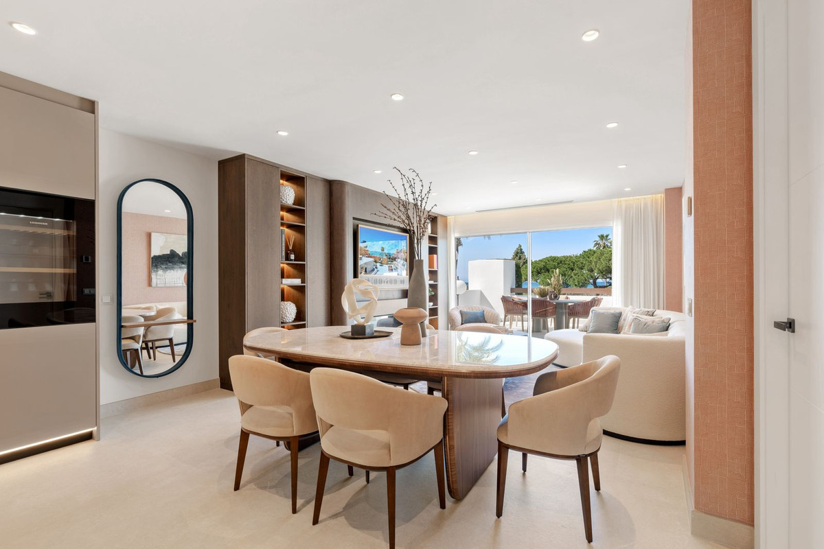 3 Bedroom Apartment in Marbella - Photo 4