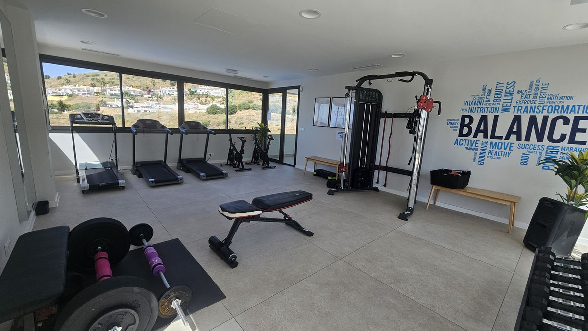 4 Bedroom Villa in Mijas - Photo 29