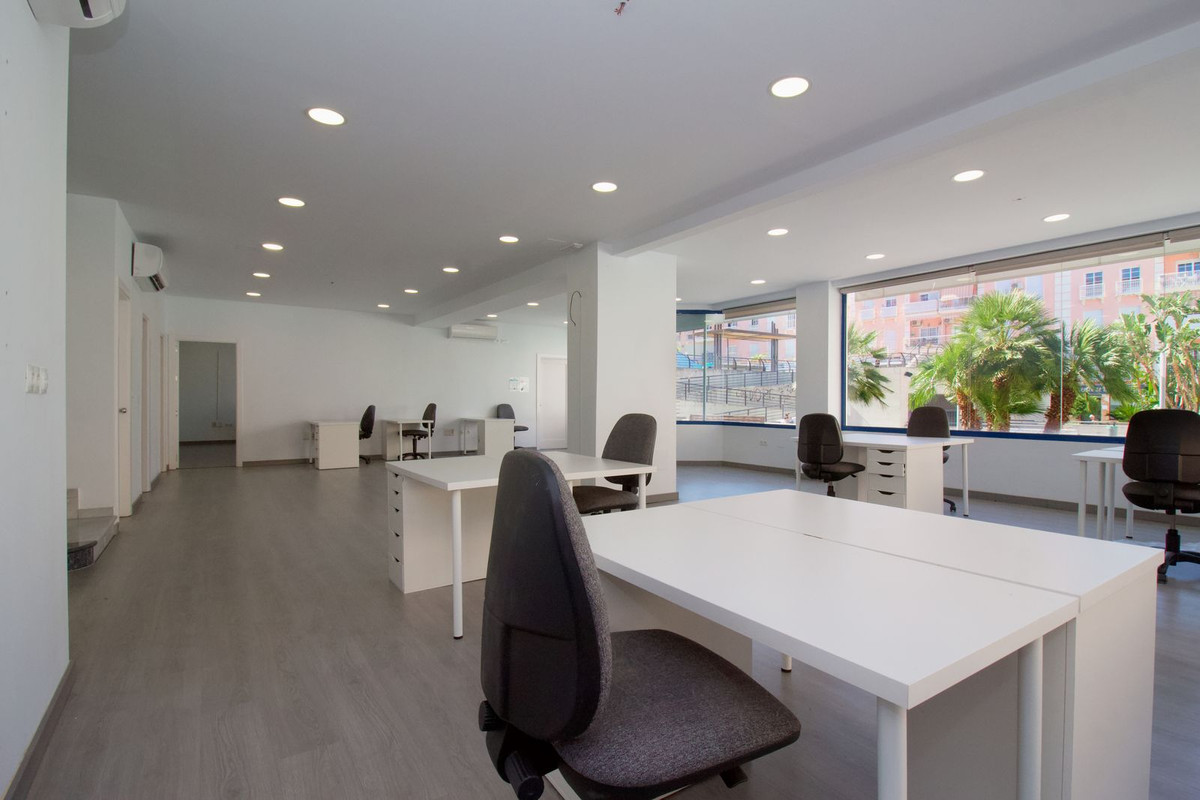 Locale commerciale a Malaga, Spagna – Foto 15