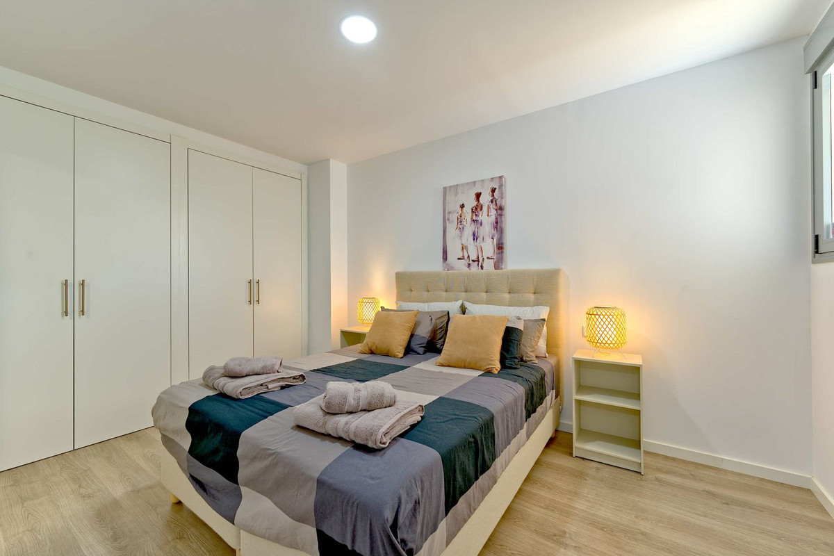 3 Bedroom Apartment in Estepona - Photo 15