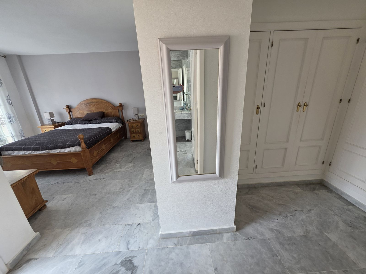 3 Bedroom Villa in San Pedro de Alcántara - Photo 17