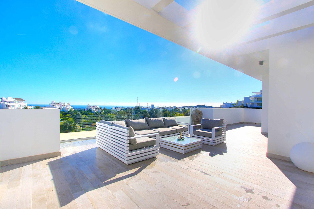 3 Bedroom Penthouse in Casares - Photo 19
