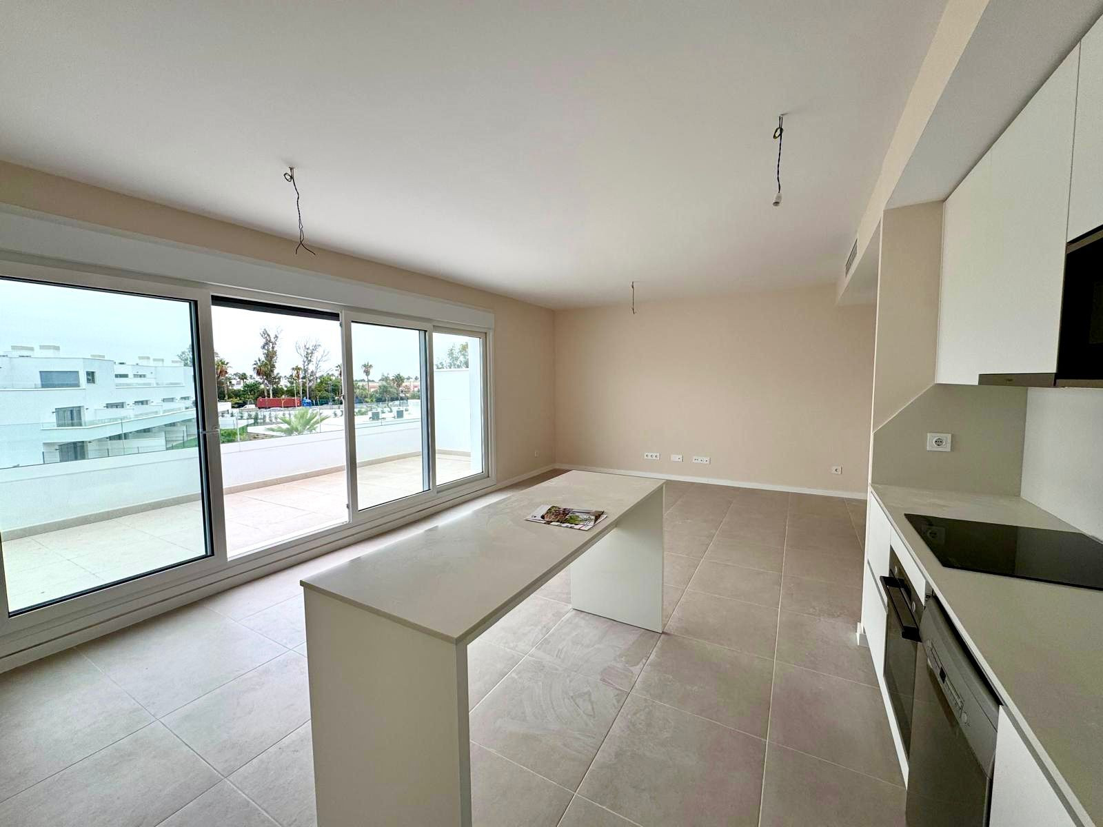 2 Bedroom Apartment in Estepona - Photo 22
