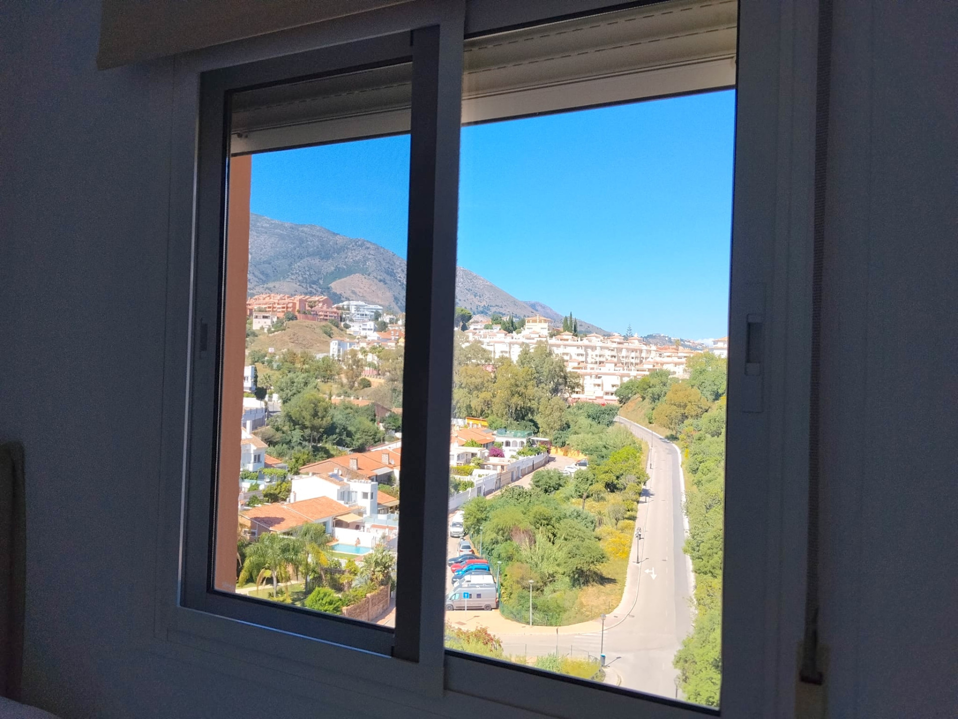 2 Bedroom Apartment in Fuengirola - Photo 26