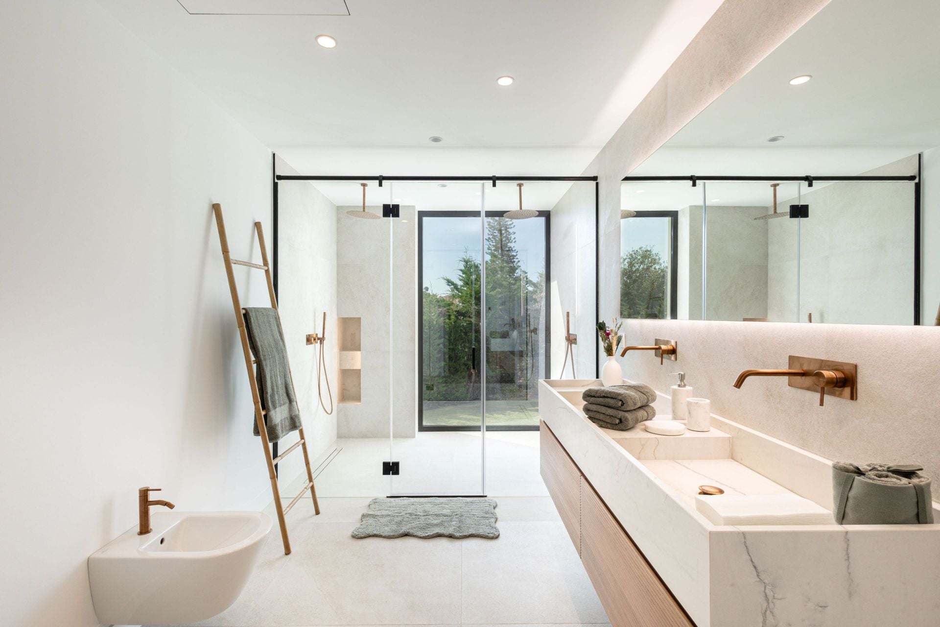 4 Bedroom Villa in Marbella - Фото 16
