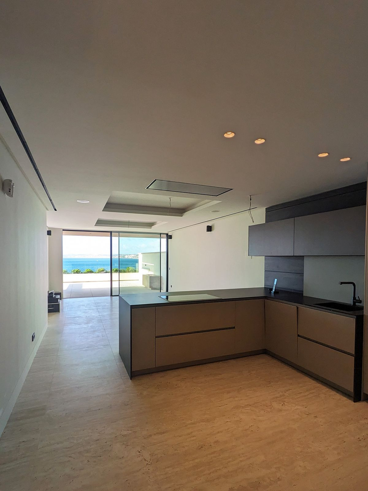 2 Bedroom Apartment in Estepona - Photo 4