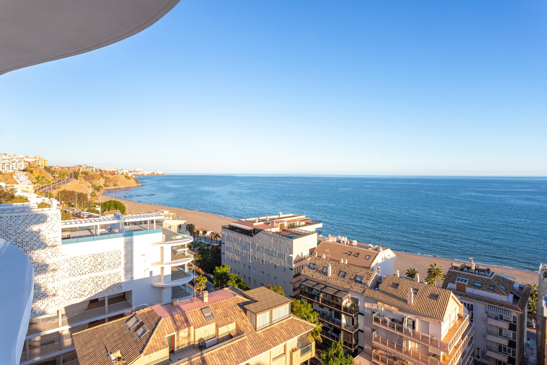 1 Bedroom Apartment in Fuengirola - Photo 6