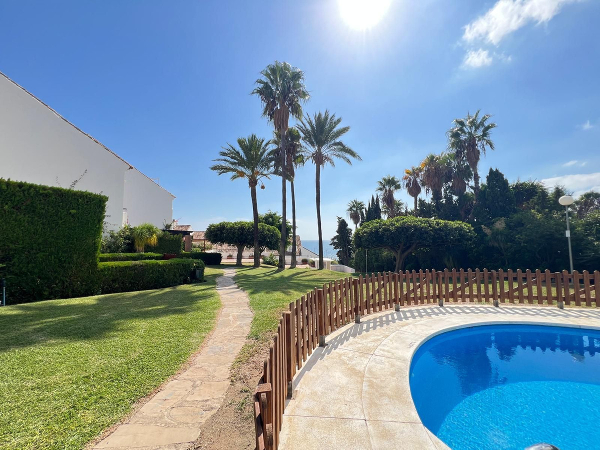 3 Bedroom Townhouse in Estepona - Foto 3