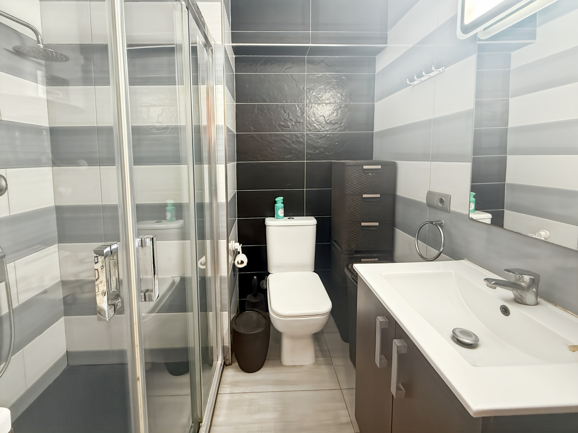 2 Bedroom Apartment in Benalmádena - Photo 12
