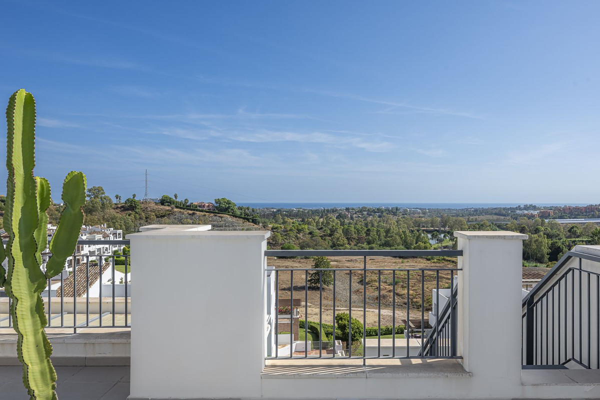 2 Bedroom Penthouse in Benahavís - Фото 25