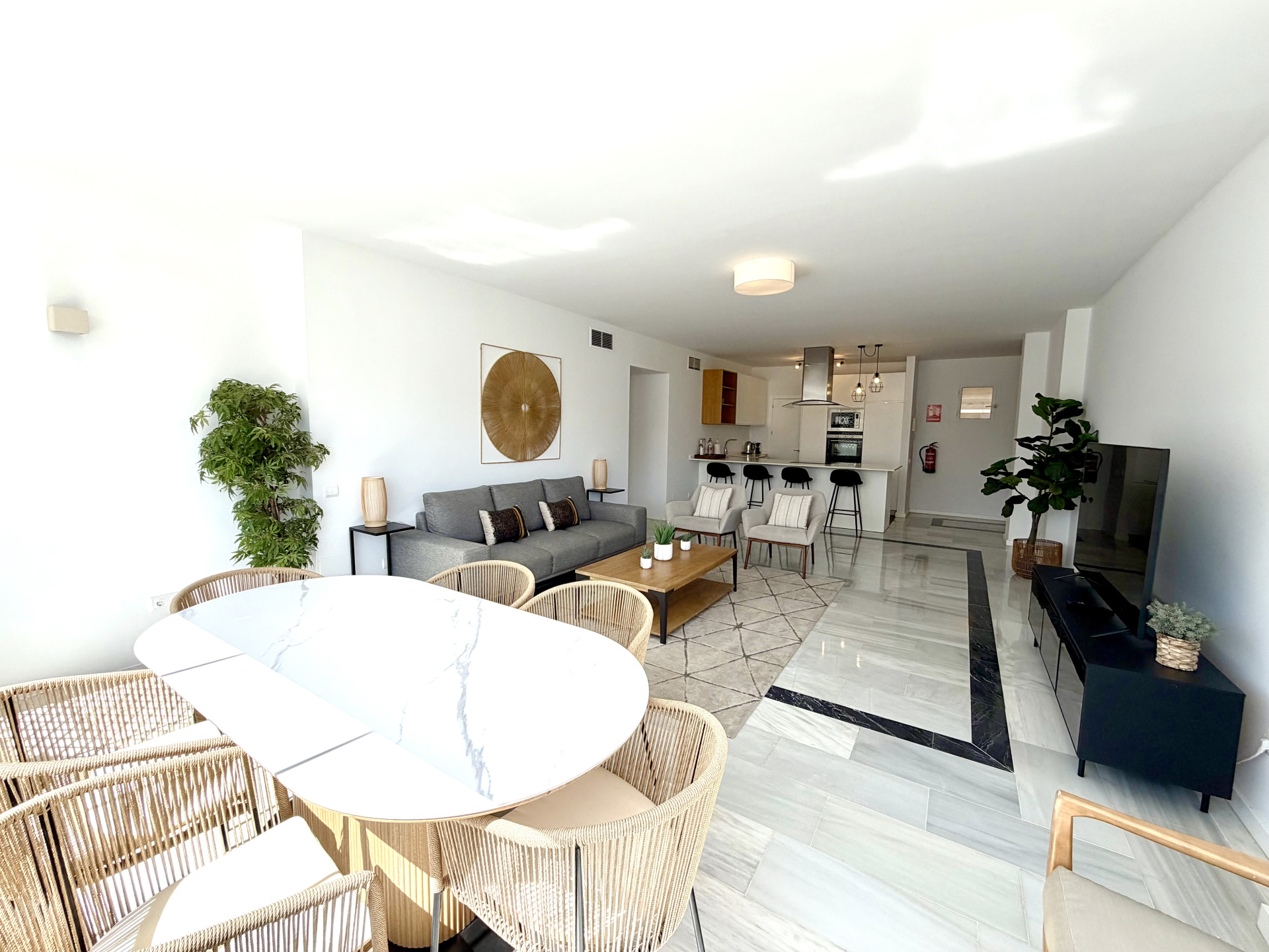 2 Bedroom Apartment in Marbella - Photo 11