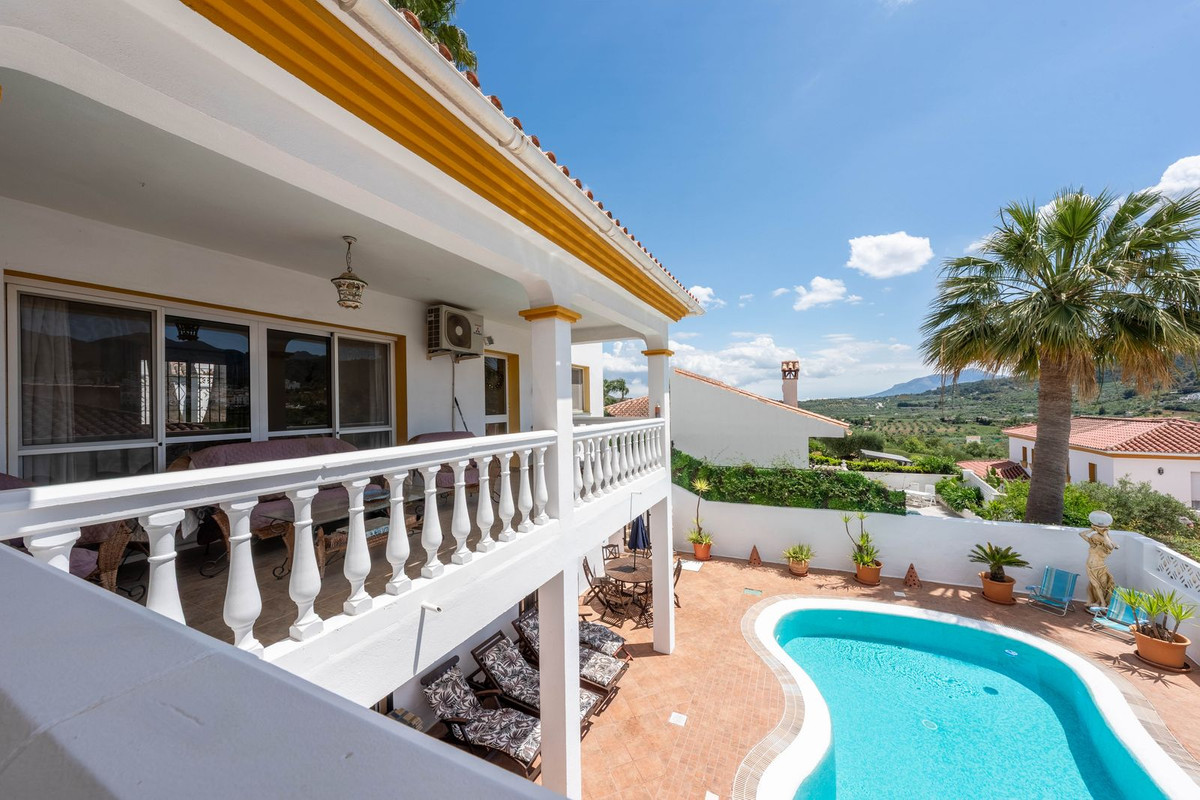 4 Bedroom Villa in Monda - Photo 47