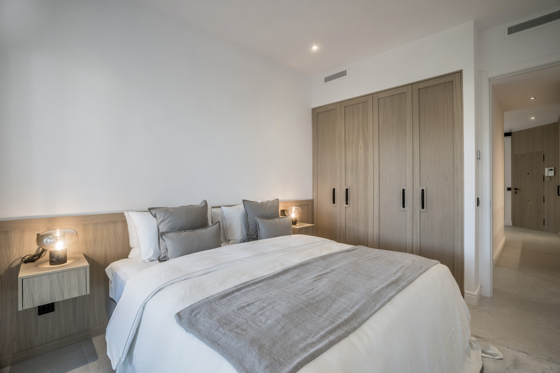 3 Bedroom Apartment in Marbella - Photo 17