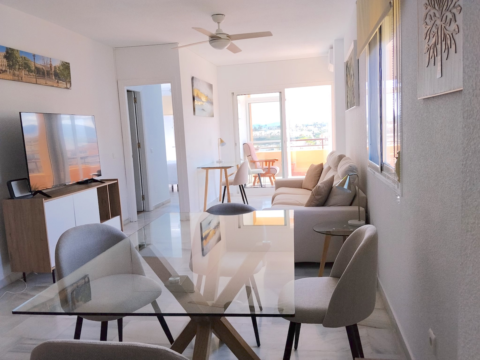 2 Bedroom Apartment in Fuengirola - Photo 6
