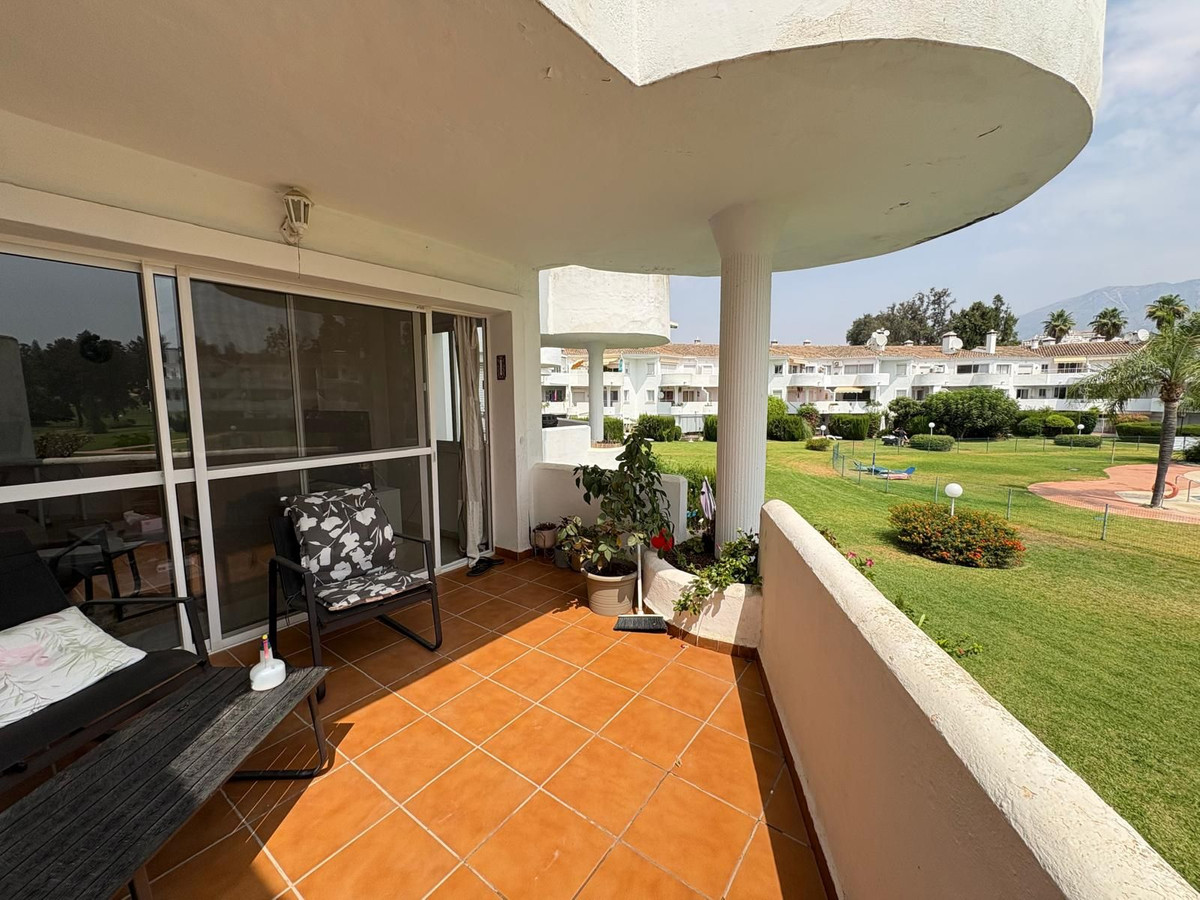 2 Bedroom Apartment in Mijas - Photo 5