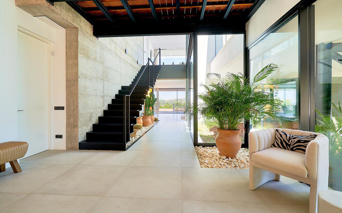 5 Bedroom Villa in Sotogrande - Photo 4
