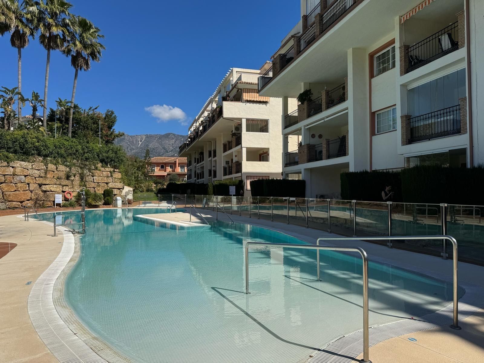2 Bedroom Apartment in Mijas - Фото 3