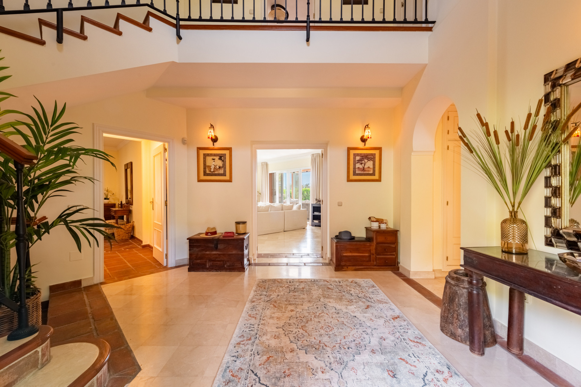 5 Bedroom Villa in Casares - Photo 4